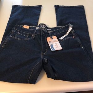 Levi’s totally shaping bootcut Jeans 16 W